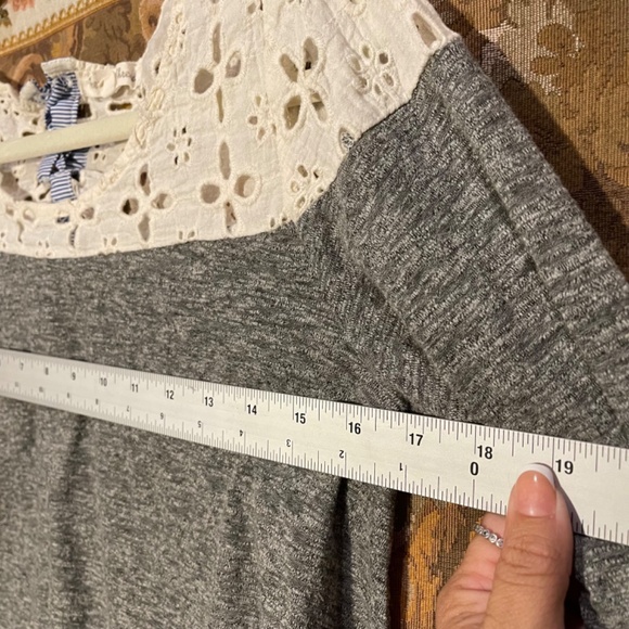 Free People Gray and White Lace Blouse - Picture 6 of 7